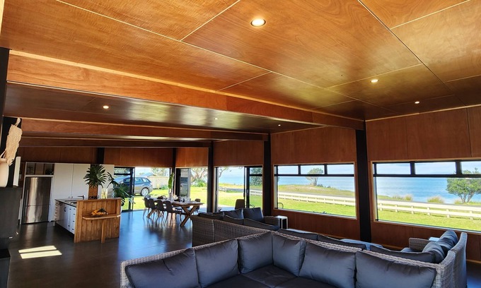 Kaimaumau Casa | The Bach 825, Kaimaumau, beside Rangaunu Harbour, in the beautiful Far North