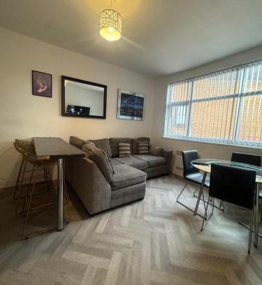 Newcastle-upon-Tyne Apartamento | The Bake Apartment - 5 bedroom Large Apartment sleeps up to 16 person