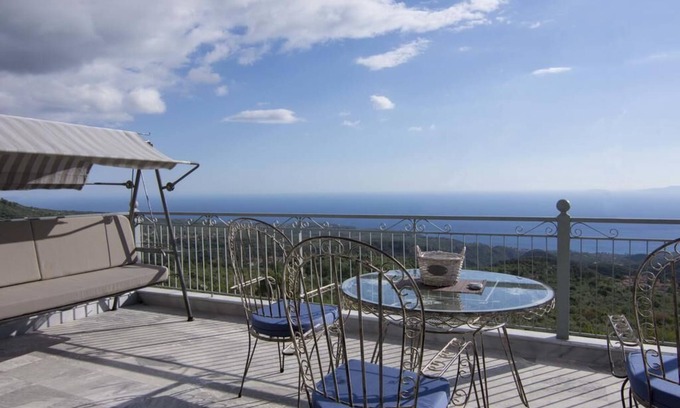 West Mani Casa | The balcony of Mani