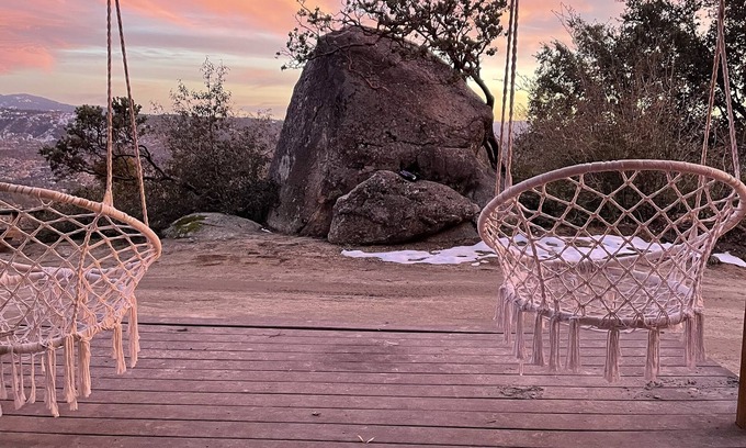 Idyllwild Casa | El Banana Belt Bungalow