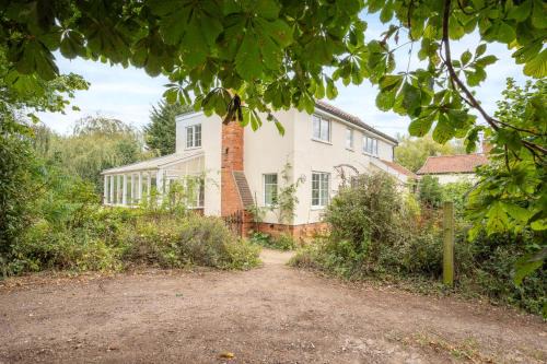Monk Soham Casa | The Bantams, Monk Soham