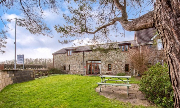 Port Talbot Casa | The Barn - Cuatro Habitaciones Casa, Capacidad 9
