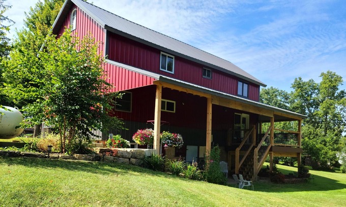 Spillville Casa | The Barn House Lodge