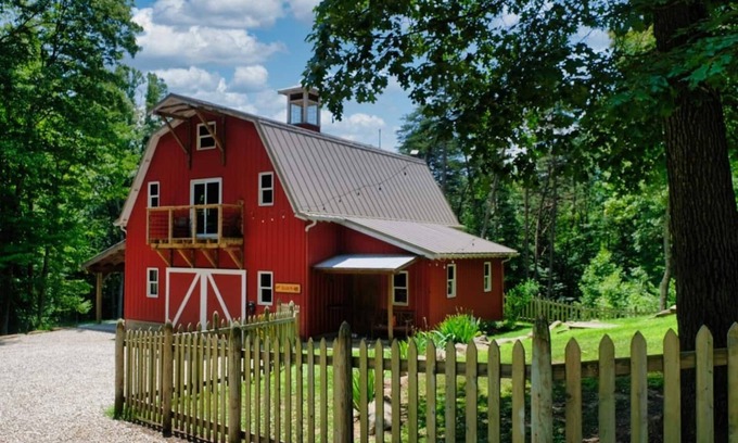 Rockbridge Casa | The Barn in Hocking Hills