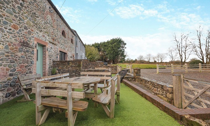 Wigton Cabaña | The Barn Owl - UK36217