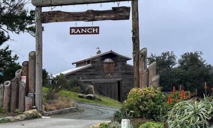 San Luis Obispo Hotel | Eagles landing