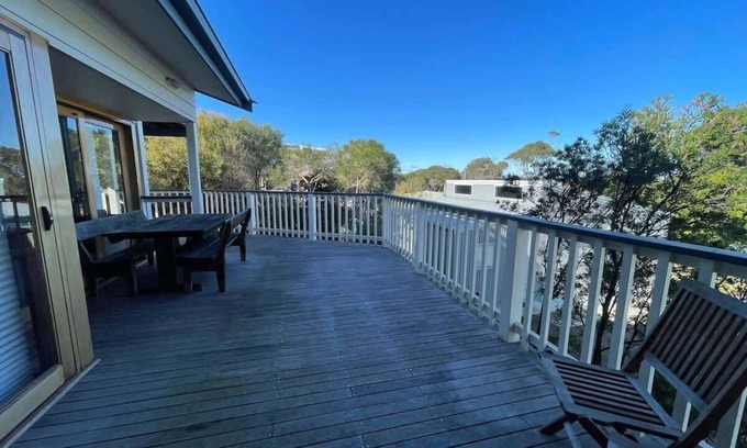 Bawley Point Casa | The Bawley Hideaway - coastal home with fireplace