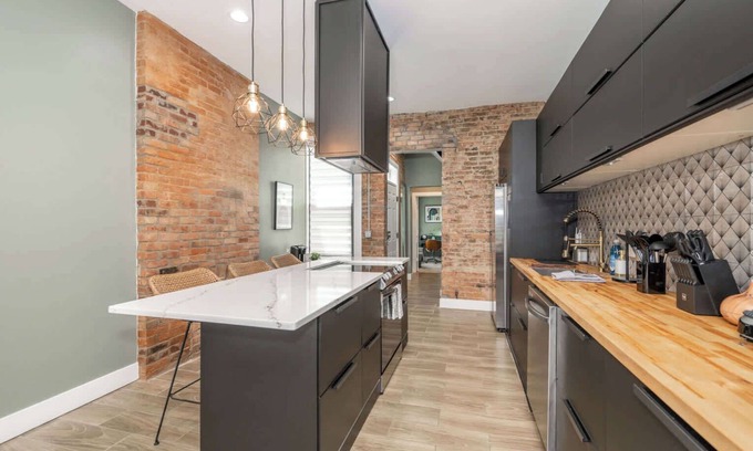 Cincinnati Casa | The Baymiller Row - For 6!