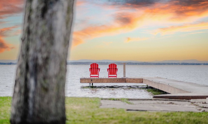 South Glengarry Cabaña | The Bayview Cottage