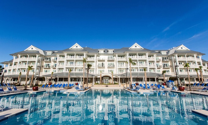 Charleston Complejo | The Beach Club at Charleston Harbor Resort and Marina