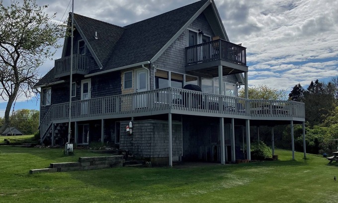 Block Island Casa | The Beach Haven House with spectacular views!