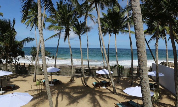 Hikkaduwa Hotel | The Beach Hotel Oasis Bridge
