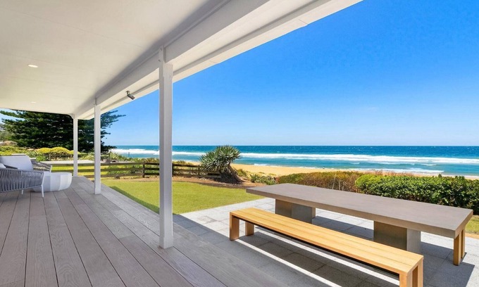 North Avoca Casa | THE BEACH HOUSE | Luxry beachfront | Accom Holidays