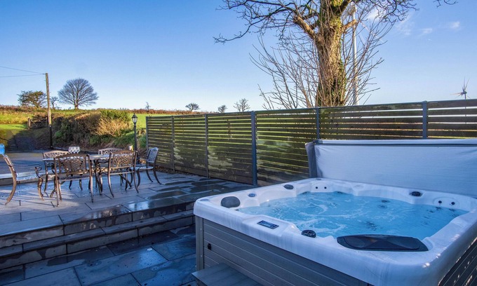 Ludchurch Cabaña | The Beacon - 3 Bed - Ludchurch