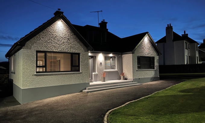 Castlewellan Casa | The Bearnagh - Newly renovated and spacious 4 bedroom house in Castlewellan