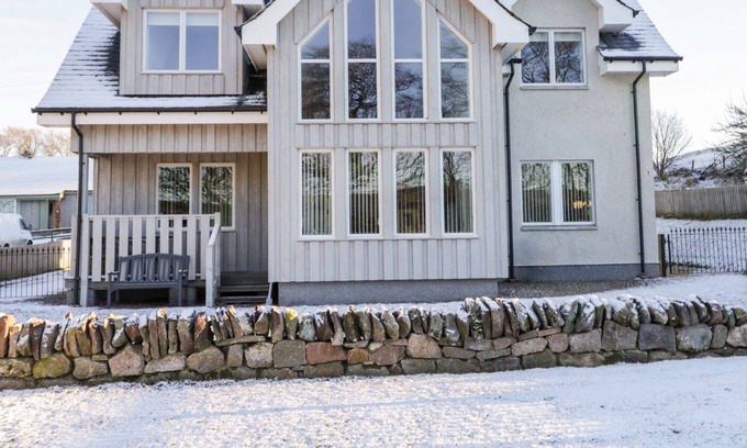 Nairn Casa | THE BEECHES, admite mascotas, con un jardín en Forres, Ref 1001242