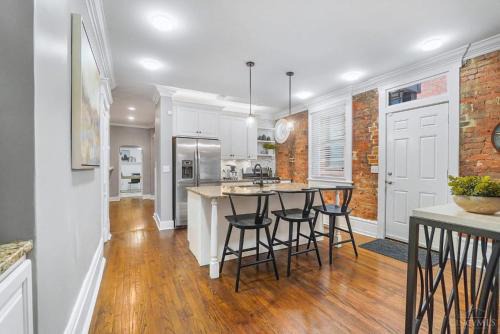 Over-the-Rhine Casa | The Beer Baron House - Rhinegeist - FREE Streetcar