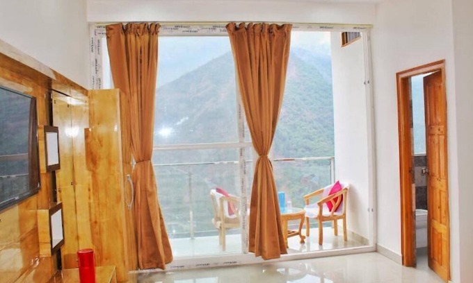 Bullawala Hotel | The Bel Mount