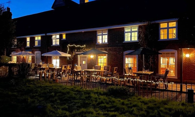Thorpe-le-Soken Hotel | The Bell Inn