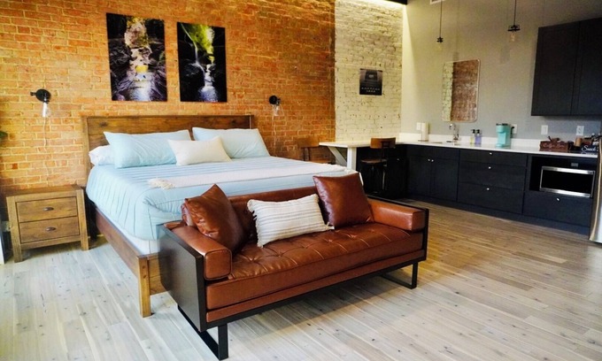 Watkins Glen Hotel | The Benjamin Hotel
