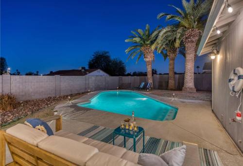 Tempe Casa | The Best Getaway In The Desert With Heated Pool!