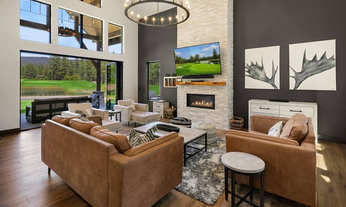 Cle Elum Casa | The BEST Location in Suncadia! Luxury Retreat with a detached Casita!