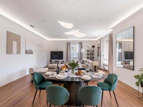 Rione XIV Borgo Apartamento | The Best Rent - Prestigious multi-bedroom apartment overlooking St. Peter’s