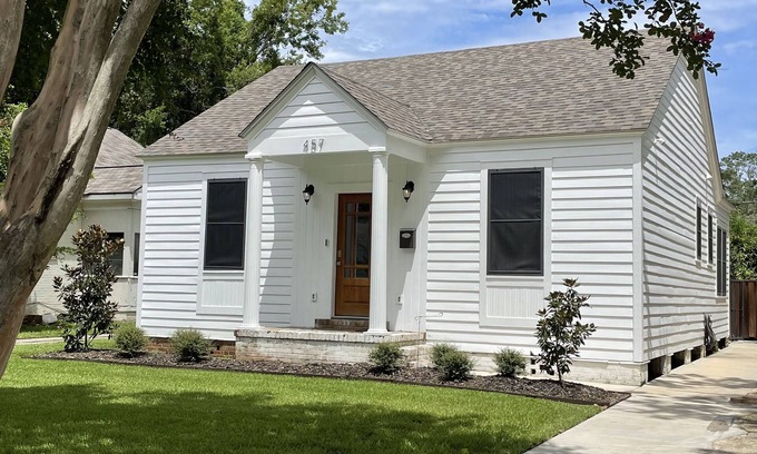 Mid City South Casa | The Beverly- Located in the Heart of Midcity!