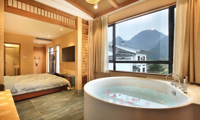 Xiufeng Casa | The Beyond Villa Guilin
