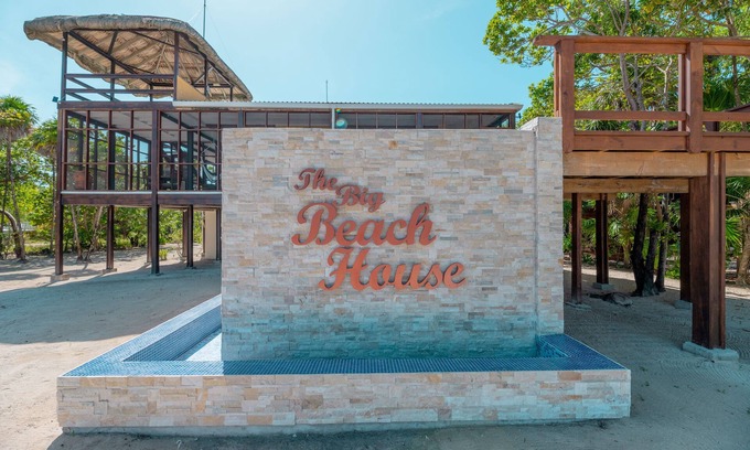 Milton Bight Casa | The Big Beach House.
