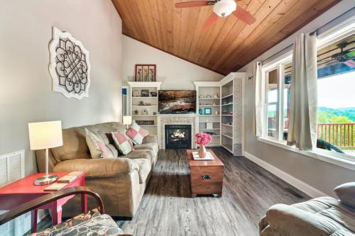 Sevierville Casa | The Big Easy Cottage