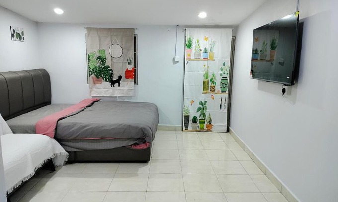 Alor Merah Casa | The Big Family Homestay
