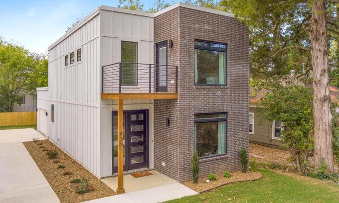 Fayetteville Casa | The Birch - 1 Mi to Downtown! - Newly Built!