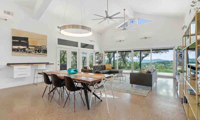 Dripping Springs Apartamento | Modern ATX Hill Country Oasis, Stargazers + Birdwatchers Delight