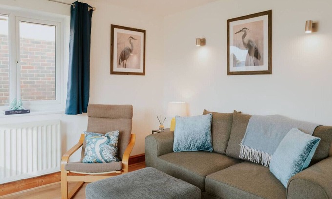 Warden Casa | The Bird’s Nest – Coastal Retreat & Pet Friendly