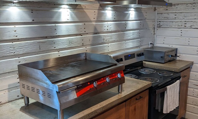 Stutsman County Casa | The Bison Ranch Lodge: rural seclusion on a real, working bison ranch.