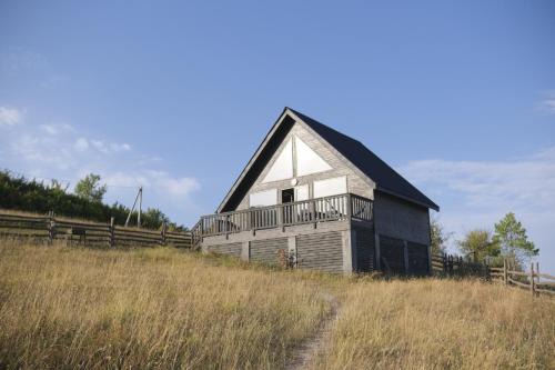 Tsilkani Apartamento | The Black Hills - Cottage in Dusheti