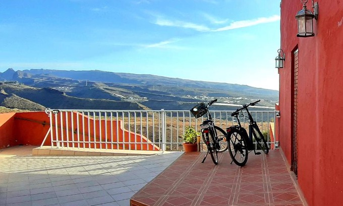 San Bartolome de Tirajana Casa | The Black Horse Canarias - Adults Only