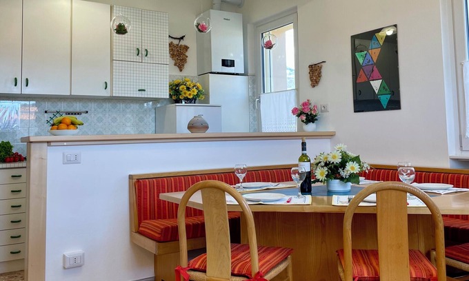 Verbania Apartamento | Il nido del merlo: casa independiente, ideal para 4-7 personas