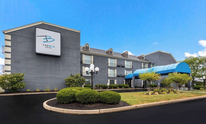 Blue Ash Hotel | The Blu Hotel Blue Ash Cincinnati, Ascend Hotel Collection