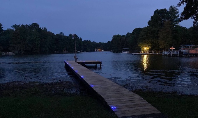 Eutawville Casa | The Blue Canoe Lodge – The perfect destination for family, fishermen & golfers!