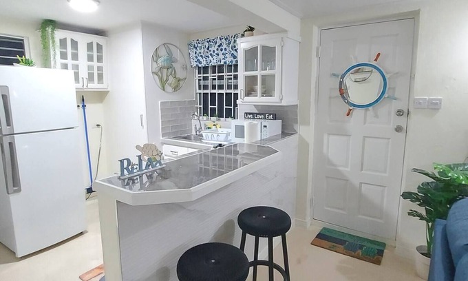 Christie Apartamento | The Blue Pearl - Cozy 2Bd Nook near Warrens