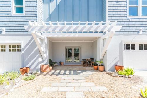 Vilano Beach Casa | The Blue Refuge - Pool and Beach
