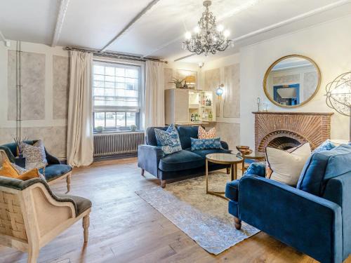 Glangrwyney Casa | The Bluebell Country Inn