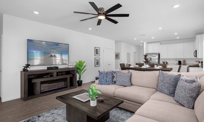 Ocala Casa | The Board & Bridle: Luxurious Entire Home near WEC