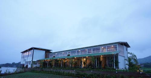 Karjat Complejo | The Boat Club,Karjat