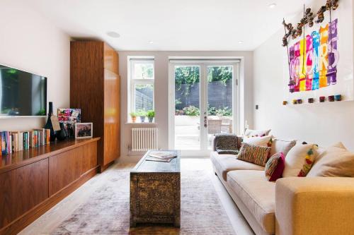 Hampstead Apartamento | The Bohemian Rhapsody, Hampstead - by Out of office Lifestyle