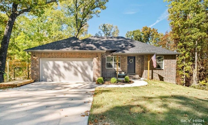 Bella Vista Casa | The Boho Bungalow-Lago Vista Trail & Lake Avalon