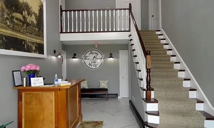 Warrensburg Hotel | The Bond Inn Room #9