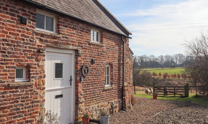 Bowsden Cabaña | The Bothy, LOWICK